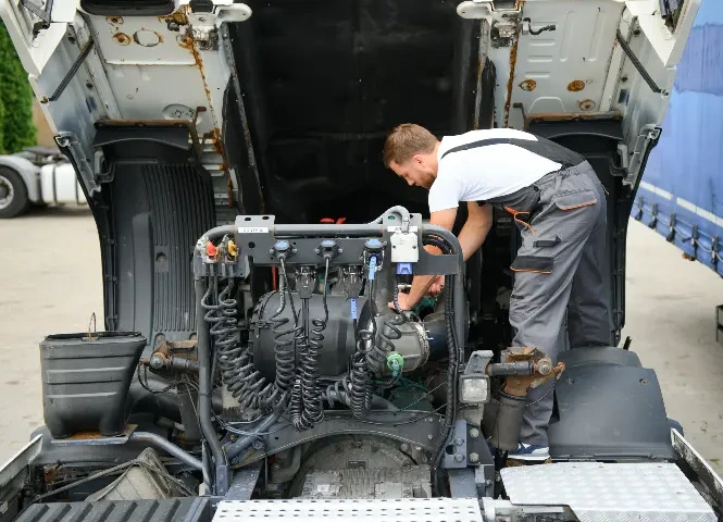 Truck Repairs vs Truck Servicing